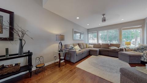 403 Spaulding Rd, Bartlett, IL 60103 photo 4