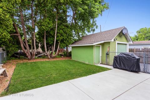 435 Bangs St, Aurora, IL 60505 photo 16