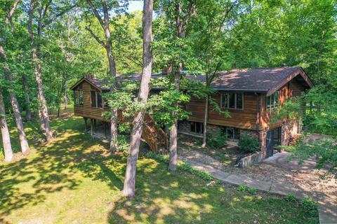 1013 Douglas Rd, Elgin, IL 60120 photo 1