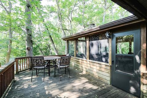 1013 Douglas Rd, Elgin, IL 60120 photo 25