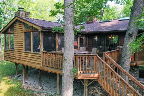 1013 Douglas Rd, Elgin, IL 60120 photo 24