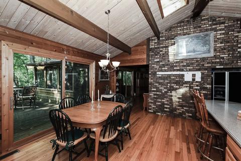 1013 Douglas Rd, Elgin, IL 60120 photo 8