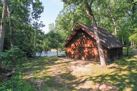 1013 Douglas Rd, Elgin, IL 60120 photo 27