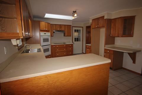 2699 E Riverview Dr, Kankakee, IL 60901 photo 4