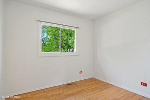 705 Evergreen Ln, Hoffman Estates, IL 60169 photo 10