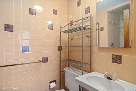 705 Evergreen Ln, Hoffman Estates, IL 60169 photo 14