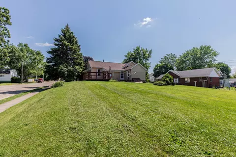 128 E 1st St, Spring Valley, IL 61362 photo 3