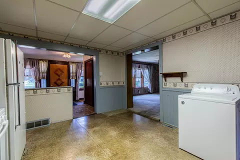 128 E 1st St, Spring Valley, IL 61362 photo 10