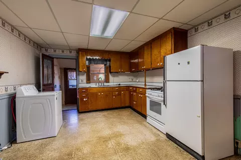 128 E 1st St, Spring Valley, IL 61362 photo 9