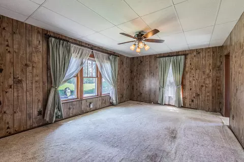 128 E 1st St, Spring Valley, IL 61362 photo 11
