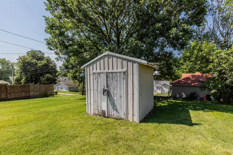 128 E 1st St, Spring Valley, IL 61362 photo 21