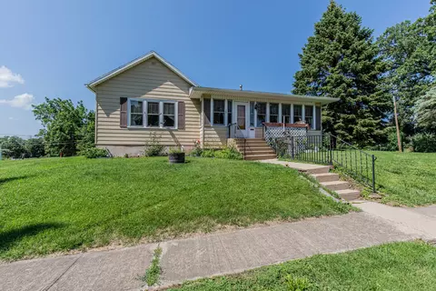 128 E 1st St, Spring Valley, IL 61362 photo 1