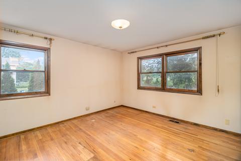 9027 Skyline Dr, Burr Ridge, IL 60527 photo 13