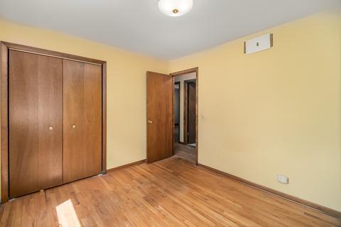 9027 Skyline Dr, Burr Ridge, IL 60527 photo 12