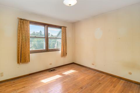 9027 Skyline Dr, Burr Ridge, IL 60527 photo 15