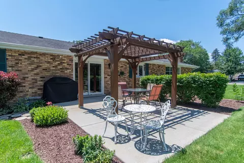 871 E Francis Rd, New Lenox, IL 60451 photo 10