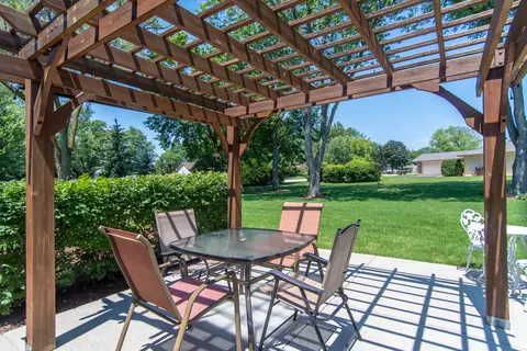 871 E Francis Rd, New Lenox, IL 60451 photo 11