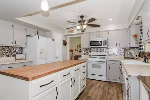 871 E Francis Rd, New Lenox, IL 60451 photo 22