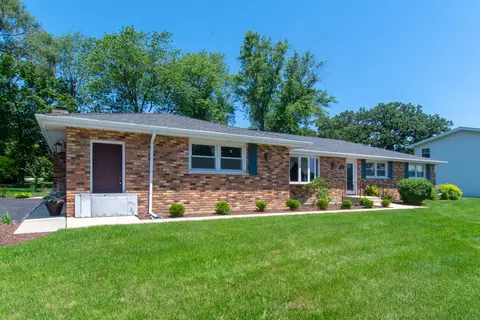 871 E Francis Rd, New Lenox, IL 60451 photo 4