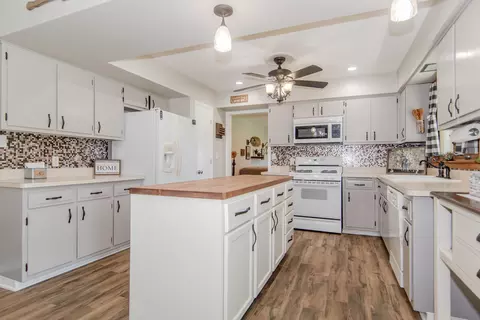 871 E Francis Rd, New Lenox, IL 60451 photo 21