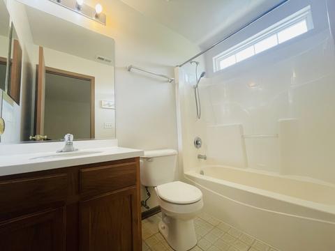 198 Durango Dr, Gilberts, IL 60136 photo 17