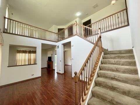 198 Durango Dr, Gilberts, IL 60136 photo 2