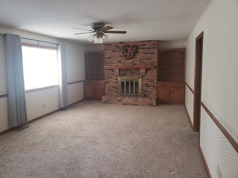 3706 E 17th St, Sterling, IL 61081 photo 6