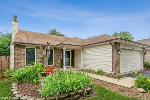 1316 Walden Dr, Elgin, IL 60120 photo 1