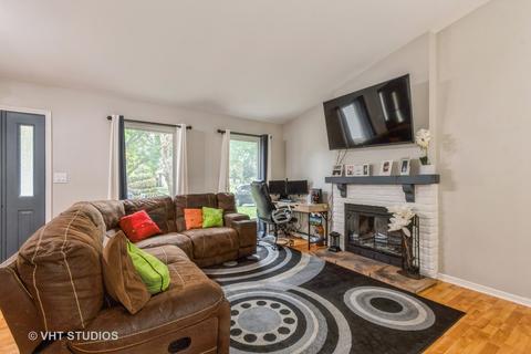 1316 Walden Dr, Elgin, IL 60120 photo 8