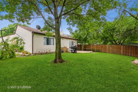 1316 Walden Dr, Elgin, IL 60120 photo 6