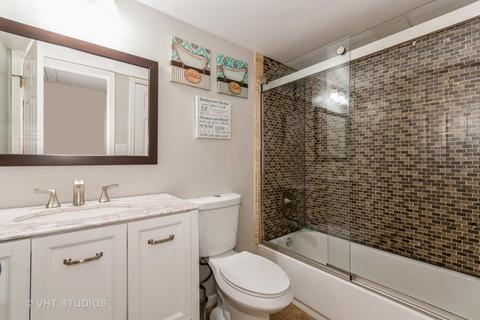 1316 Walden Dr, Elgin, IL 60120 photo 18