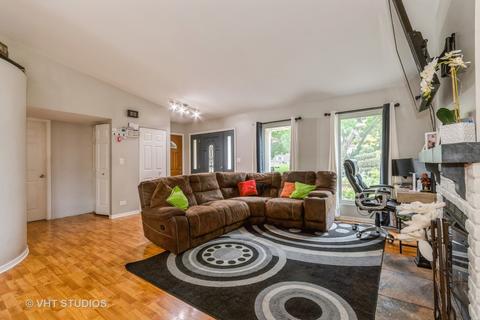 1316 Walden Dr, Elgin, IL 60120 photo 9