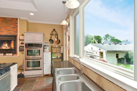 1102 E Jefferson St, Bloomington, IL 61701 photo 11