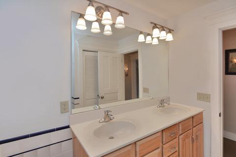 1102 E Jefferson St, Bloomington, IL 61701 photo 66