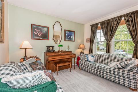 1030 Spinnaker St, Elgin, IL 60123 photo 5