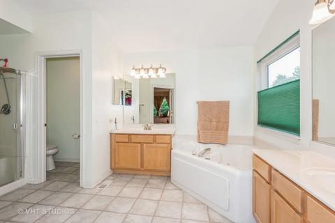 1030 Spinnaker St, Elgin, IL 60123 photo 21