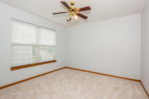 7504 Townsend Blvd, Plainfield, IL 60586 photo 14