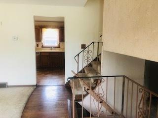 7918 W 75th St, Bridgeview, IL 60455 photo 3