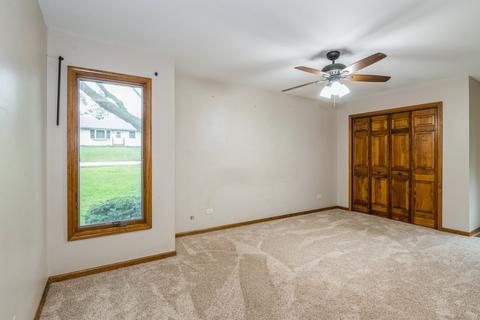 706 Annabelle St, Mchenry, IL 60051 photo 4