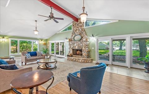 500 Bally Rd, Mchenry, IL 60050 photo 9