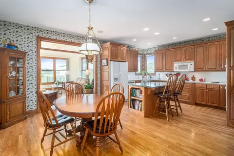 42 W545 Mcdonald Rd, Elgin, IL 60124 photo 18