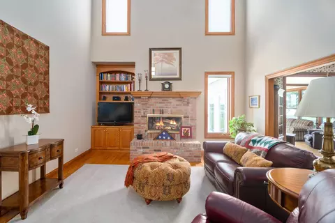 42 W545 Mcdonald Rd, Elgin, IL 60124 photo 10