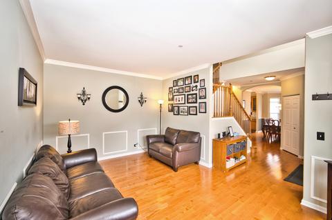 2106 Cabrillo Ln, Hoffman Estates, IL 60192 photo 6