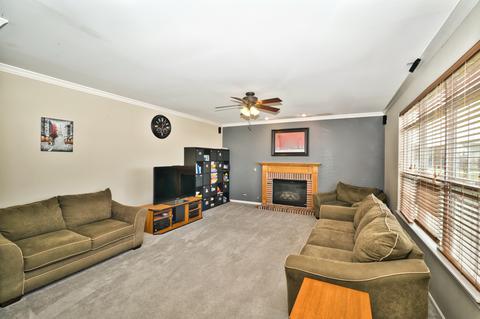 2106 Cabrillo Ln, Hoffman Estates, IL 60192 photo 15