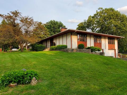 1101 Valentine Dr, Normal, IL 61761 photo 3