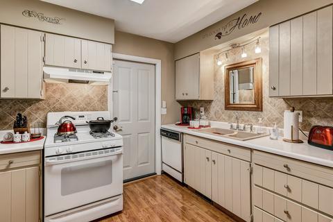 2240 Copley St, Aurora, IL 60506 photo 5