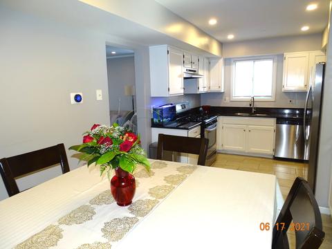 895 Springhill Cir, Naperville, IL 60563 photo 12