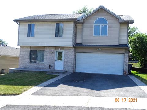 895 Springhill Cir, Naperville, IL 60563 photo 2