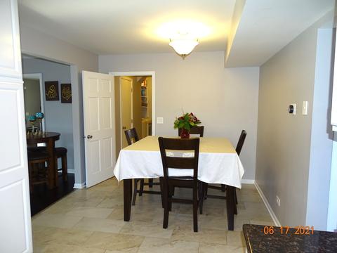 895 Springhill Cir, Naperville, IL 60563 photo 9