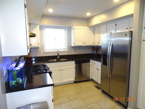 895 Springhill Cir, Naperville, IL 60563 photo 11